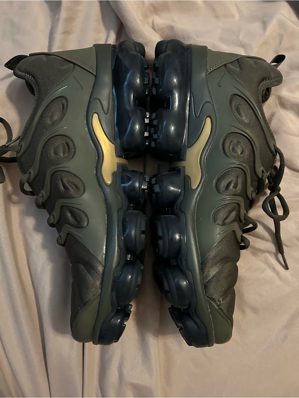 Nike Air VaporMax Plus. Khaki Green. Men’s Size 11 - Picture 4 of 8